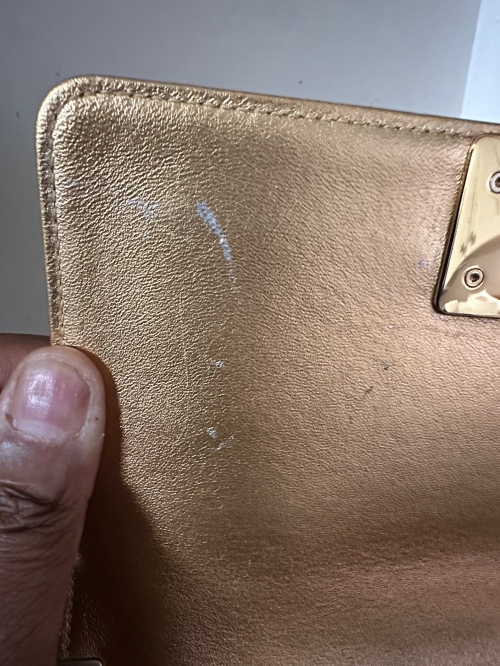 CHANEL Gold Shoulder Bag with Red Accent Strap (PREOWNED). - Picture 6 of 15